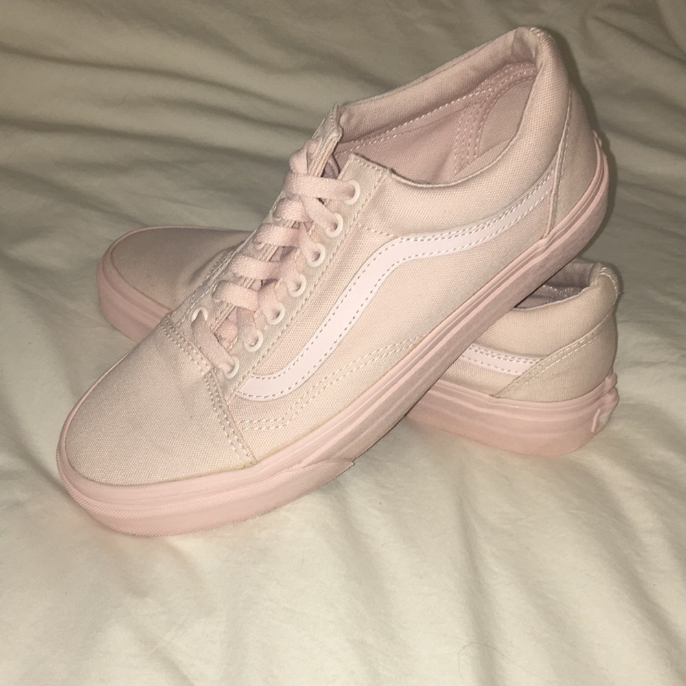 BLUSH VANS
